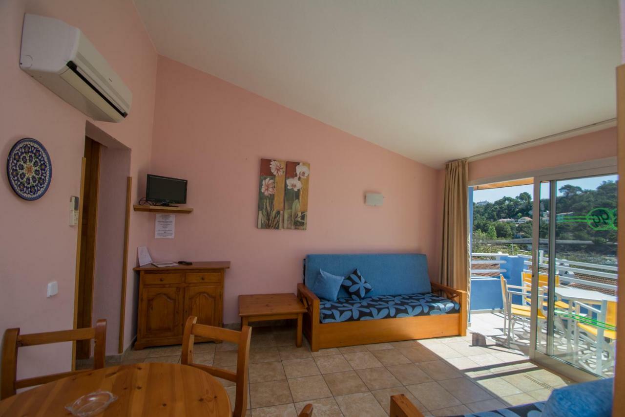 Appartamento Galdana Gardens Cala Galdana  Esterno foto